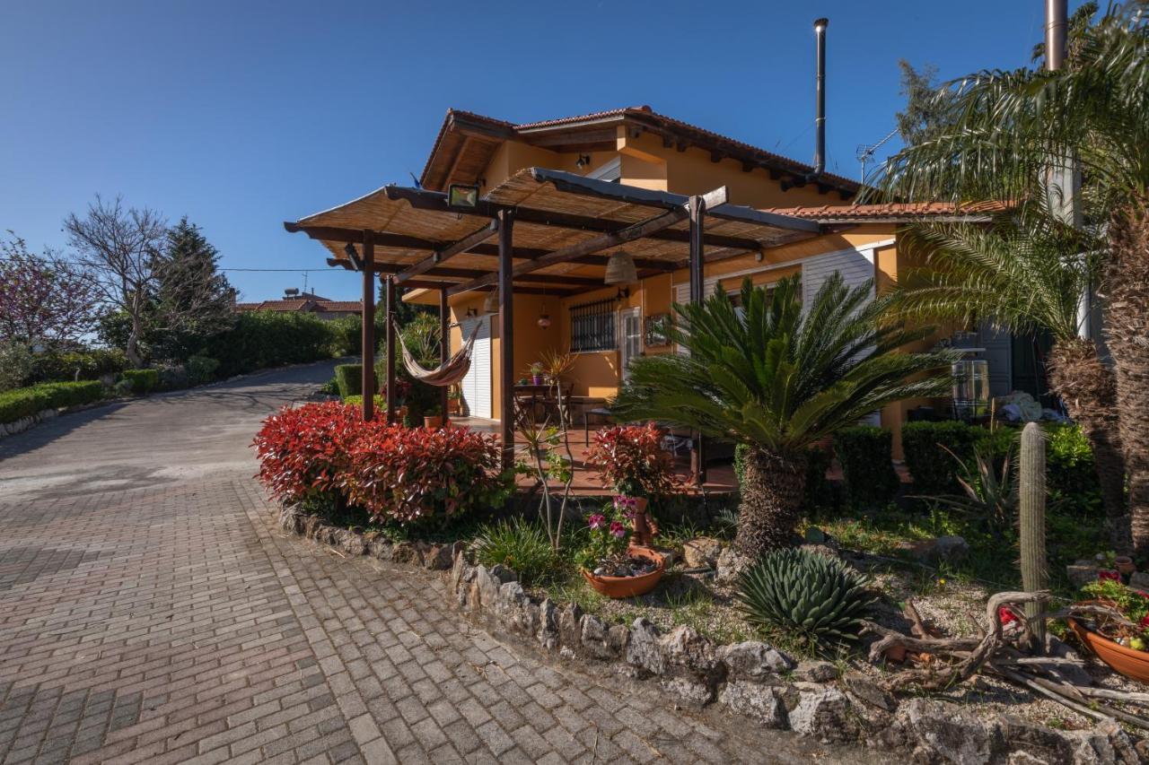 Villa Rene Koskinou  Exterior foto